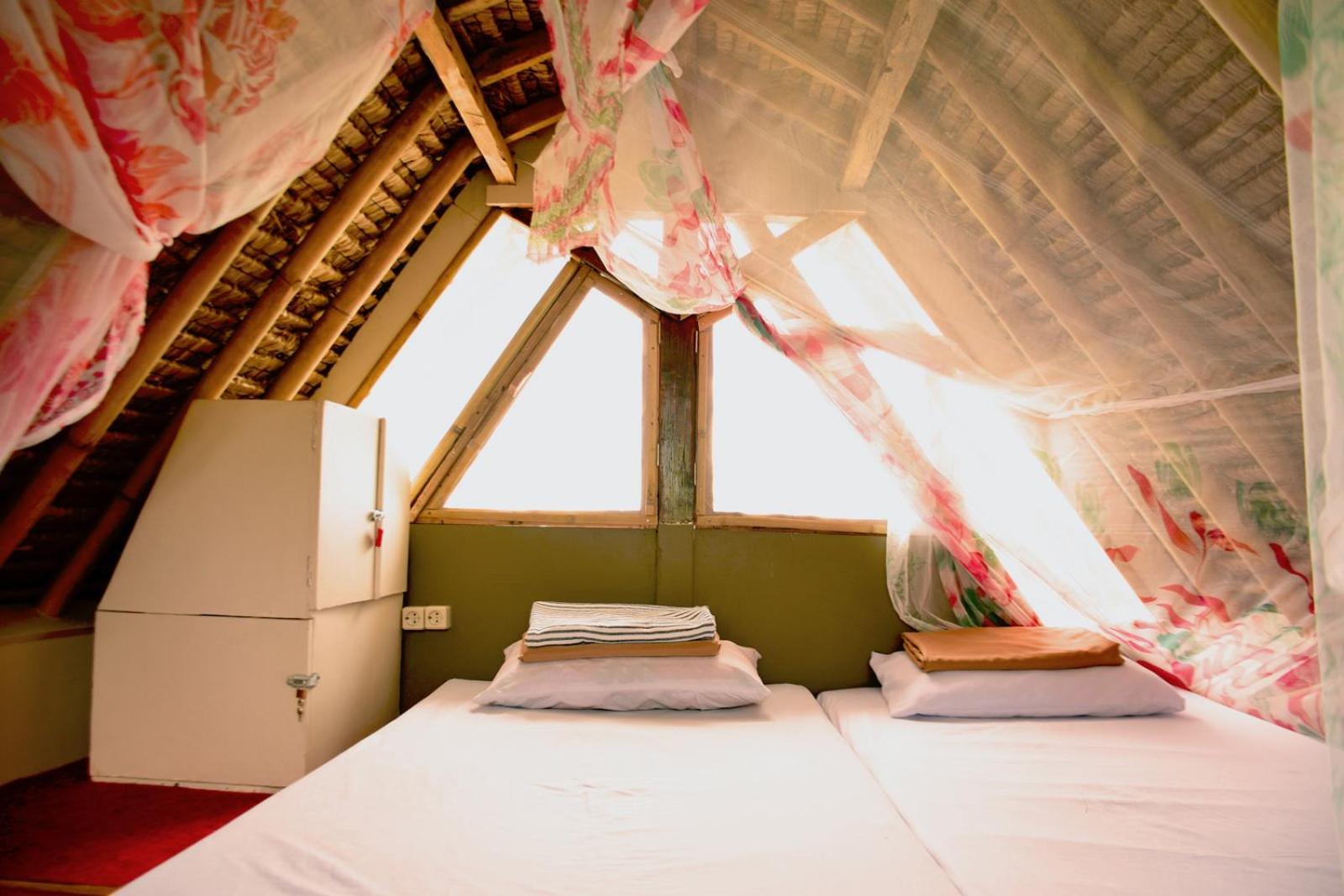 The Rabbit Tree Hostel Гили-Мено Экстерьер фото