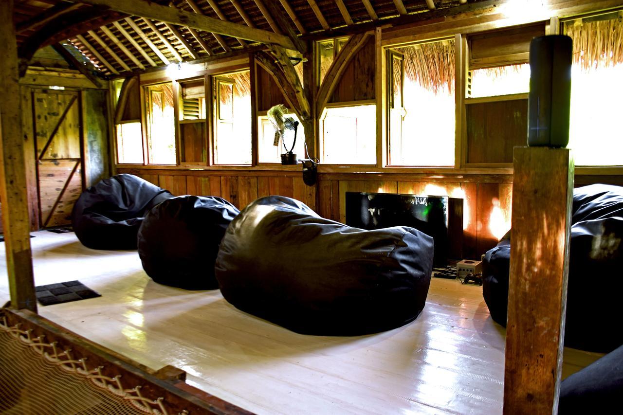 The Rabbit Tree Hostel Гили-Мено Экстерьер фото