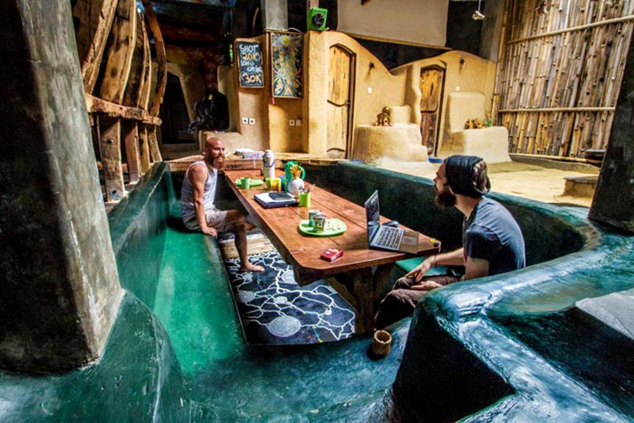 The Rabbit Tree Hostel Гили-Мено Экстерьер фото