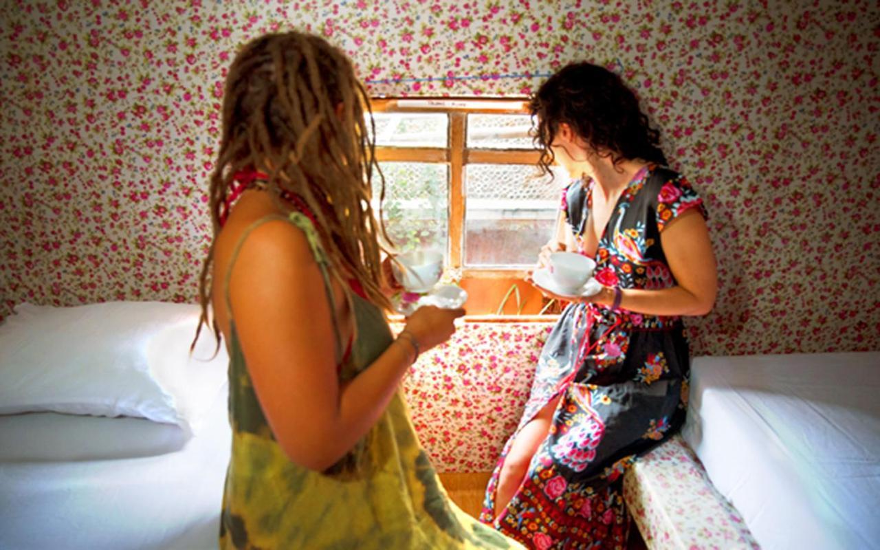 The Rabbit Tree Hostel Гили-Мено Экстерьер фото