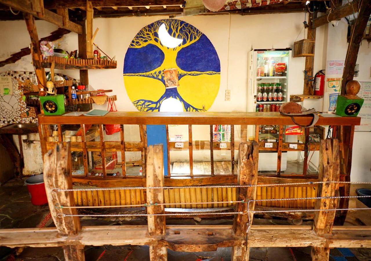 The Rabbit Tree Hostel Гили-Мено Экстерьер фото