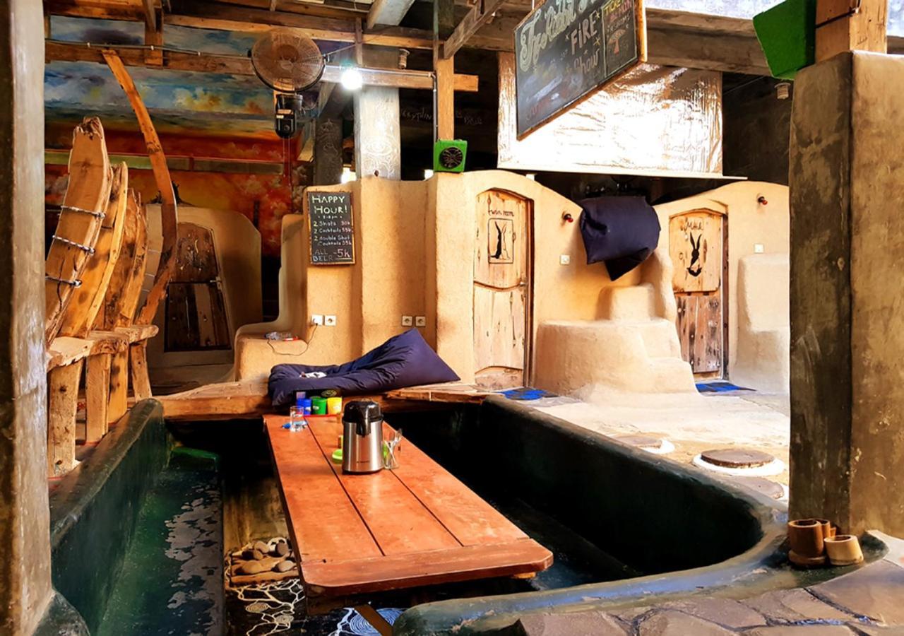 The Rabbit Tree Hostel Гили-Мено Экстерьер фото