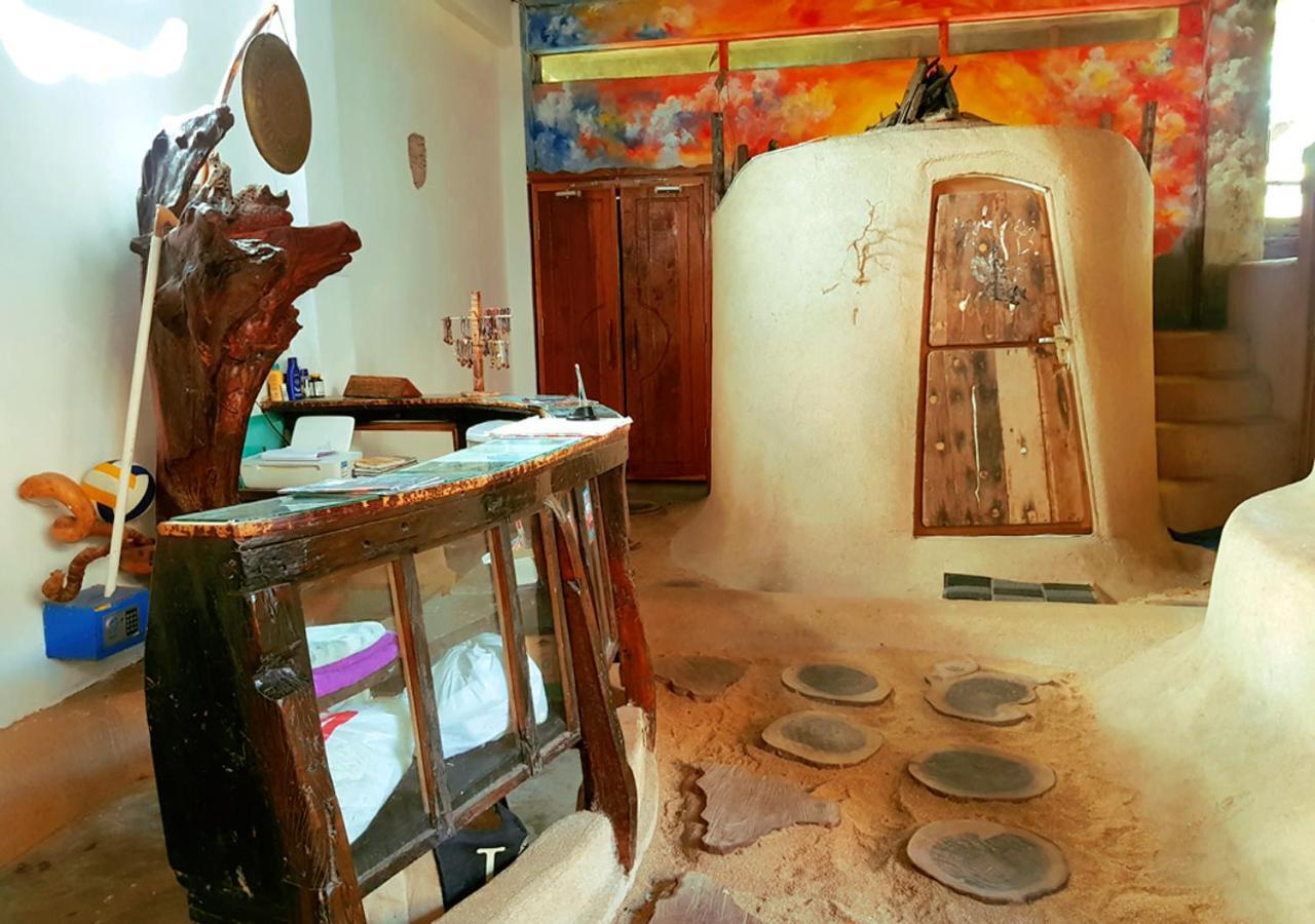 The Rabbit Tree Hostel Гили-Мено Экстерьер фото